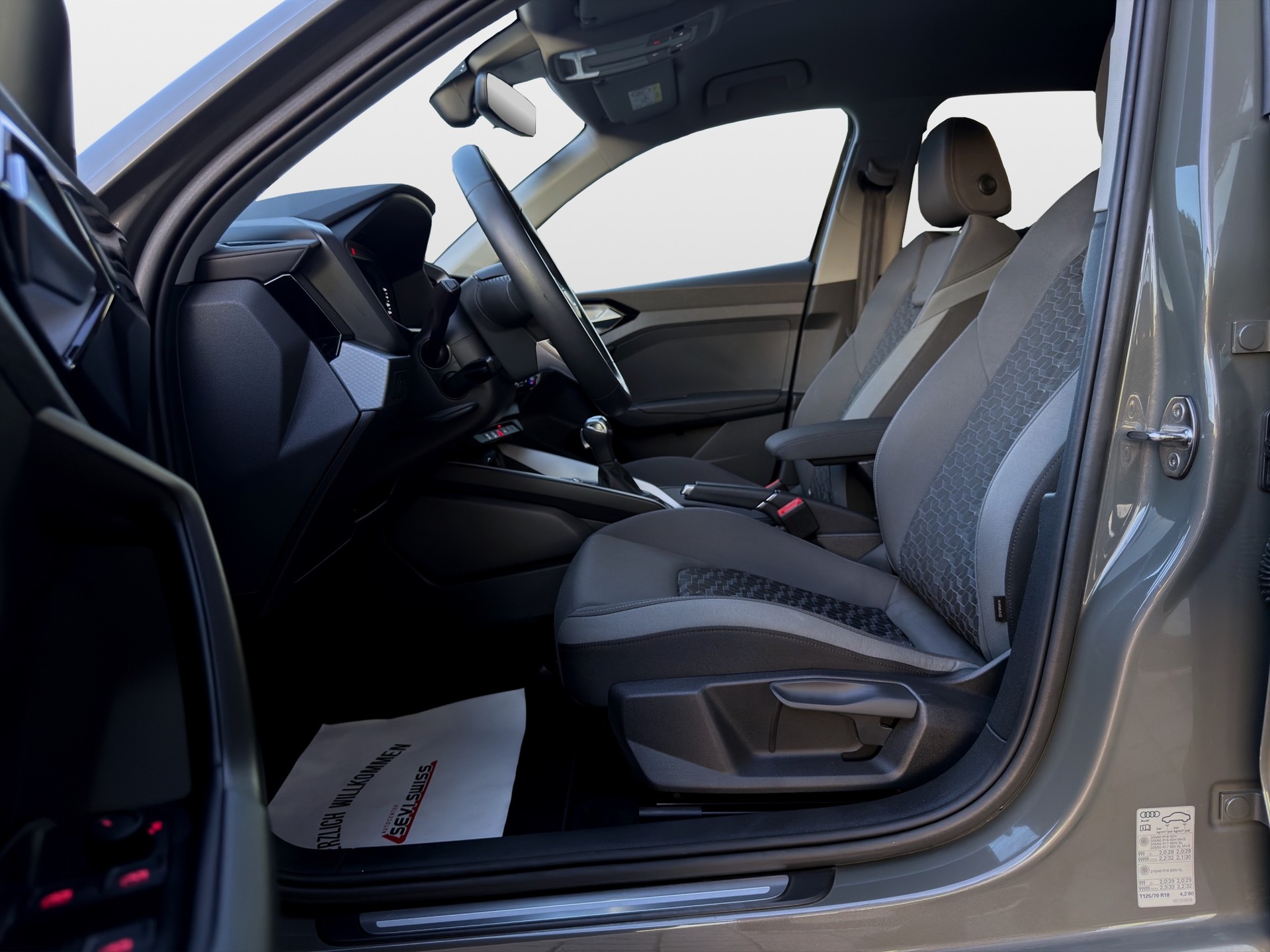 AUDI A1 allstreet 30 TFSI S-tronic*Ab MFK,Audi Werksgarantie bis 05.2029 oder 100'000km*-image-9