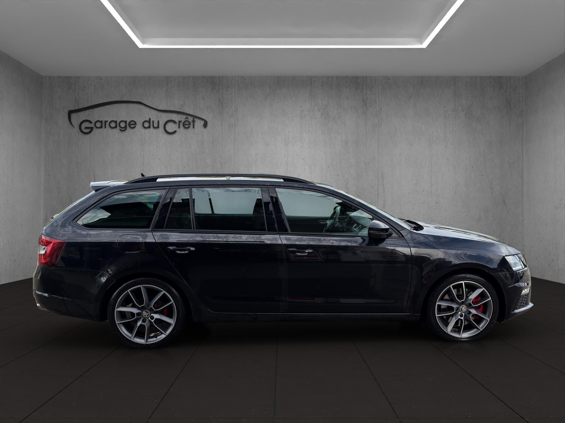 SKODA Octavia Combi 2.0 TSI RS DSG-image-5