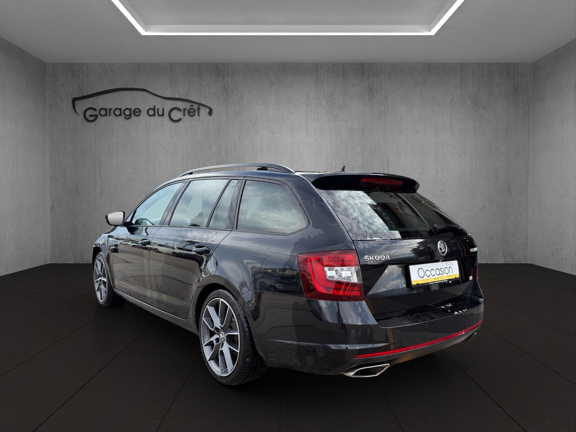 SKODA Octavia Combi 2.0 TSI RS DSG-image-2