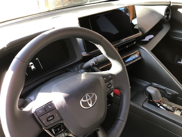 TOYOTA 2.0 HEV Trend 4x4-image-4
