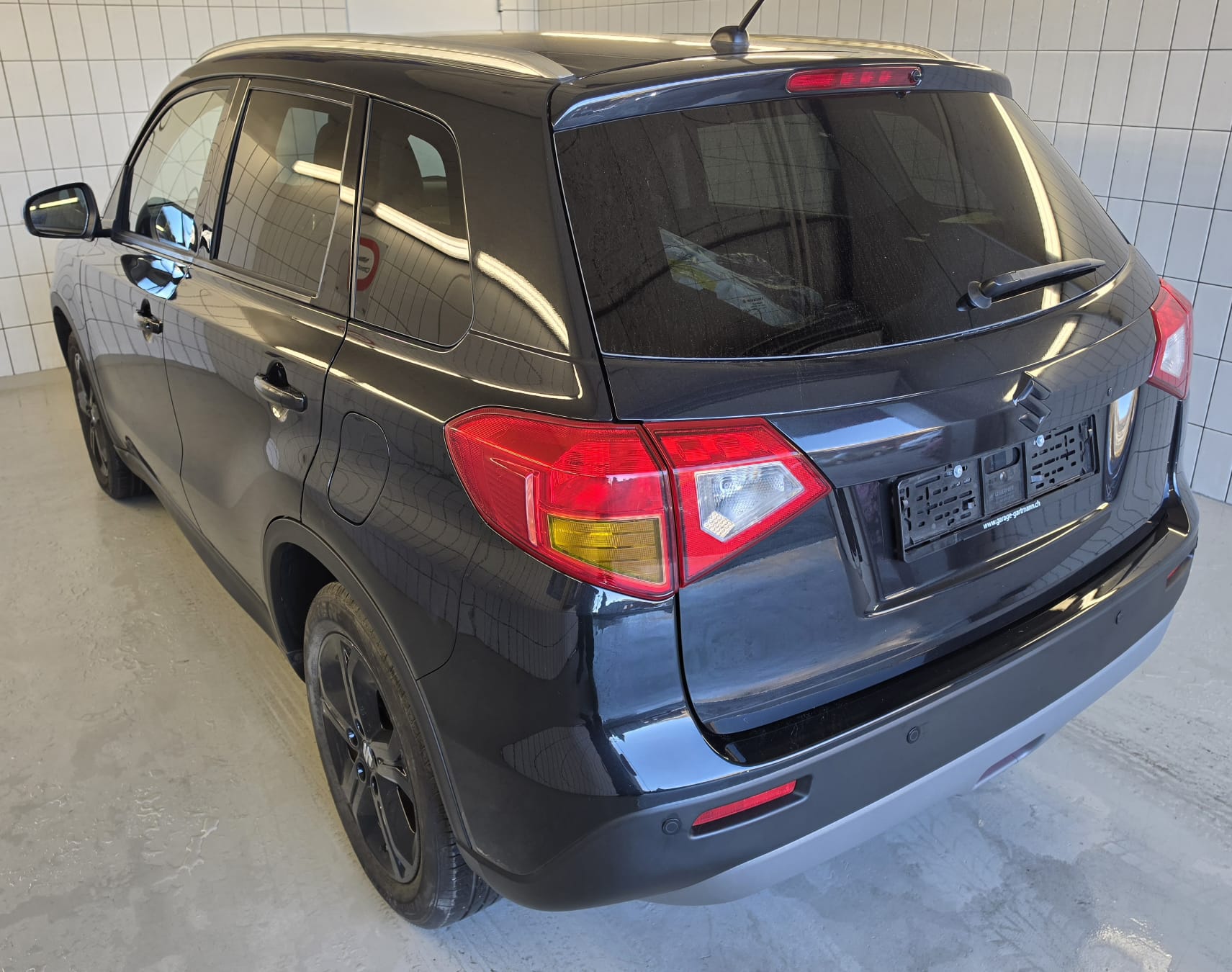 SUZUKI Vitara 1.4 Boosterjet Compact Top-image-2