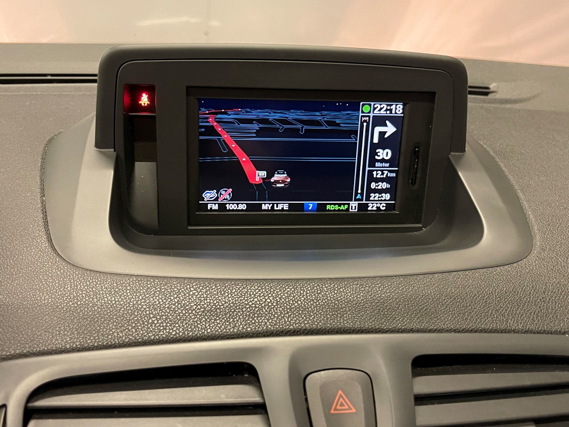 RENAULT Mégane CC 1.4 16V Turbo Dynamique-image-13