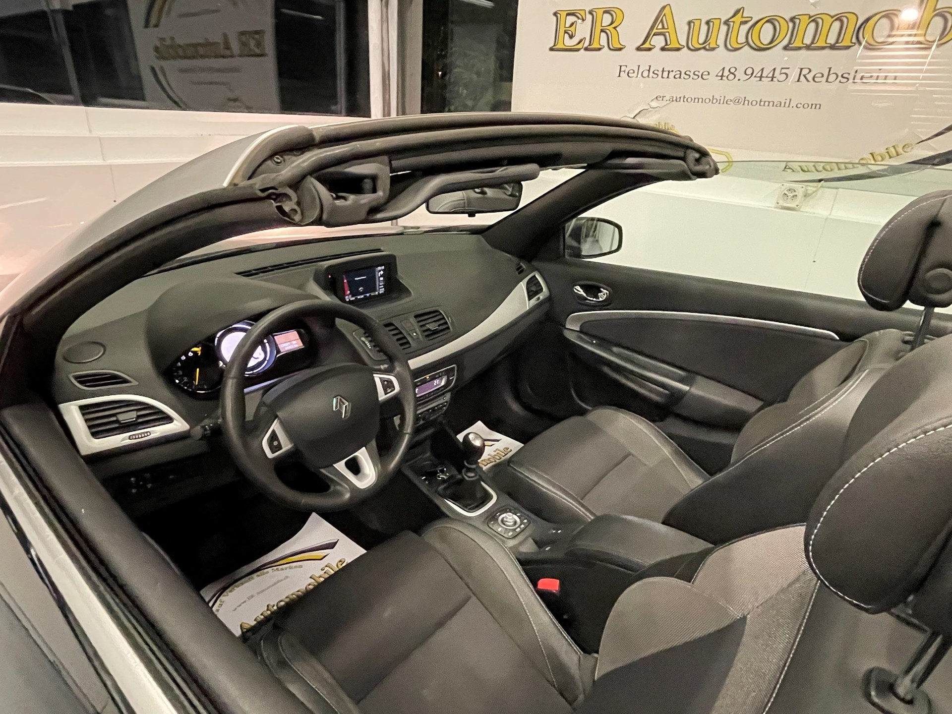 RENAULT Mégane CC 1.4 16V Turbo Dynamique-image-10