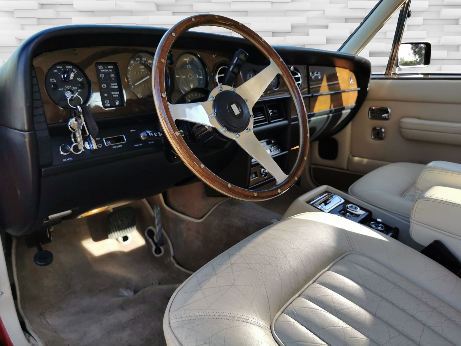 BENTLEY EIGHT-image-8