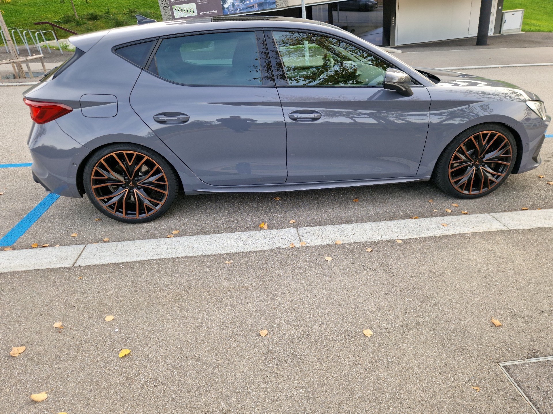 CUPRA LEON VZ 2.0 TSI DSG-image-6