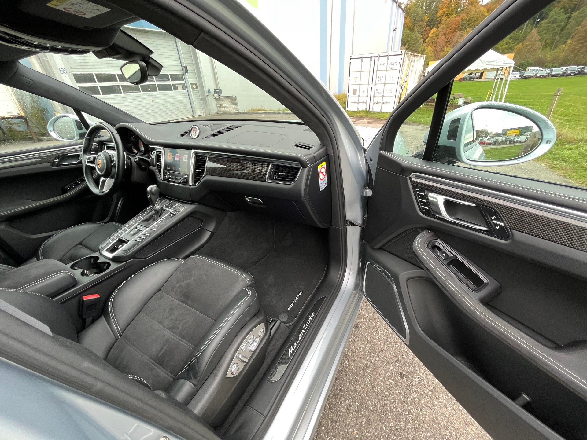 PORSCHE Macan Turbo PDK-image-3