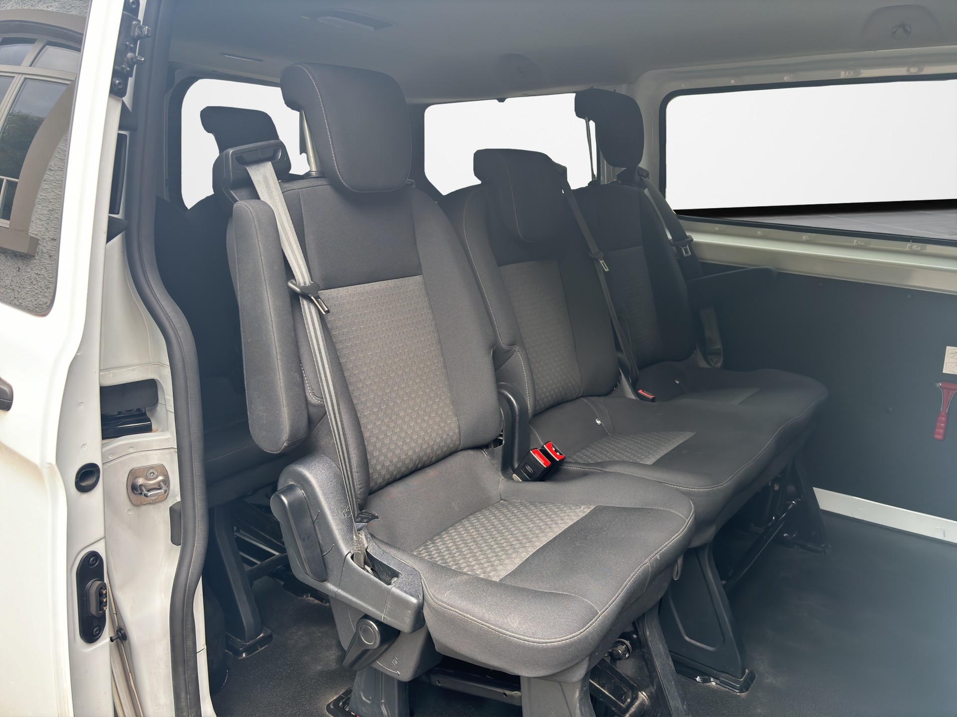 FORD Transit Custom Kombi 320 L1H1 Trend LEASING AB 409.41 CHF / MONAT-image-8