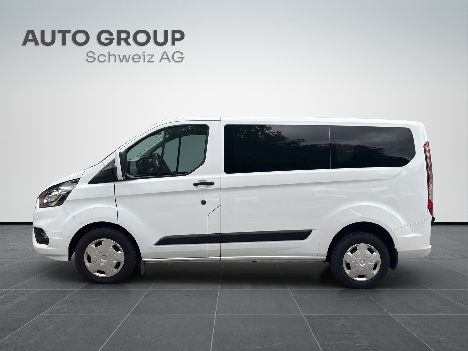 FORD Transit Custom Kombi 320 L1H1 Trend LEASING AB 409.41 CHF / MONAT-image-1