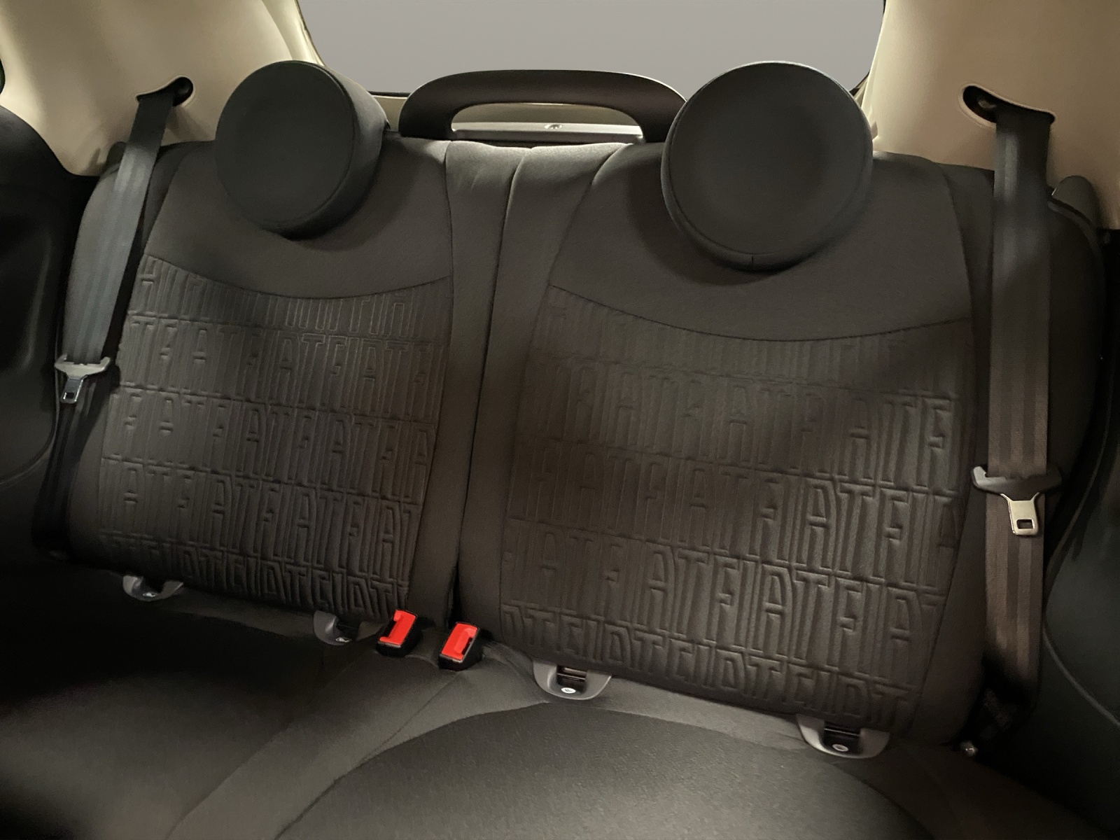 FIAT 500 C 1.0 Hybrid Lounge-image-11