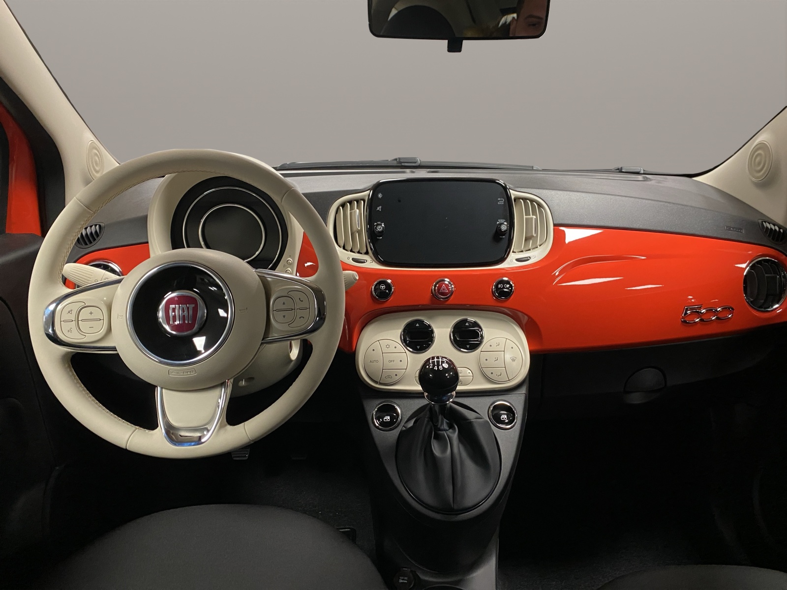 FIAT 500 C 1.0 Hybrid Lounge-image-10