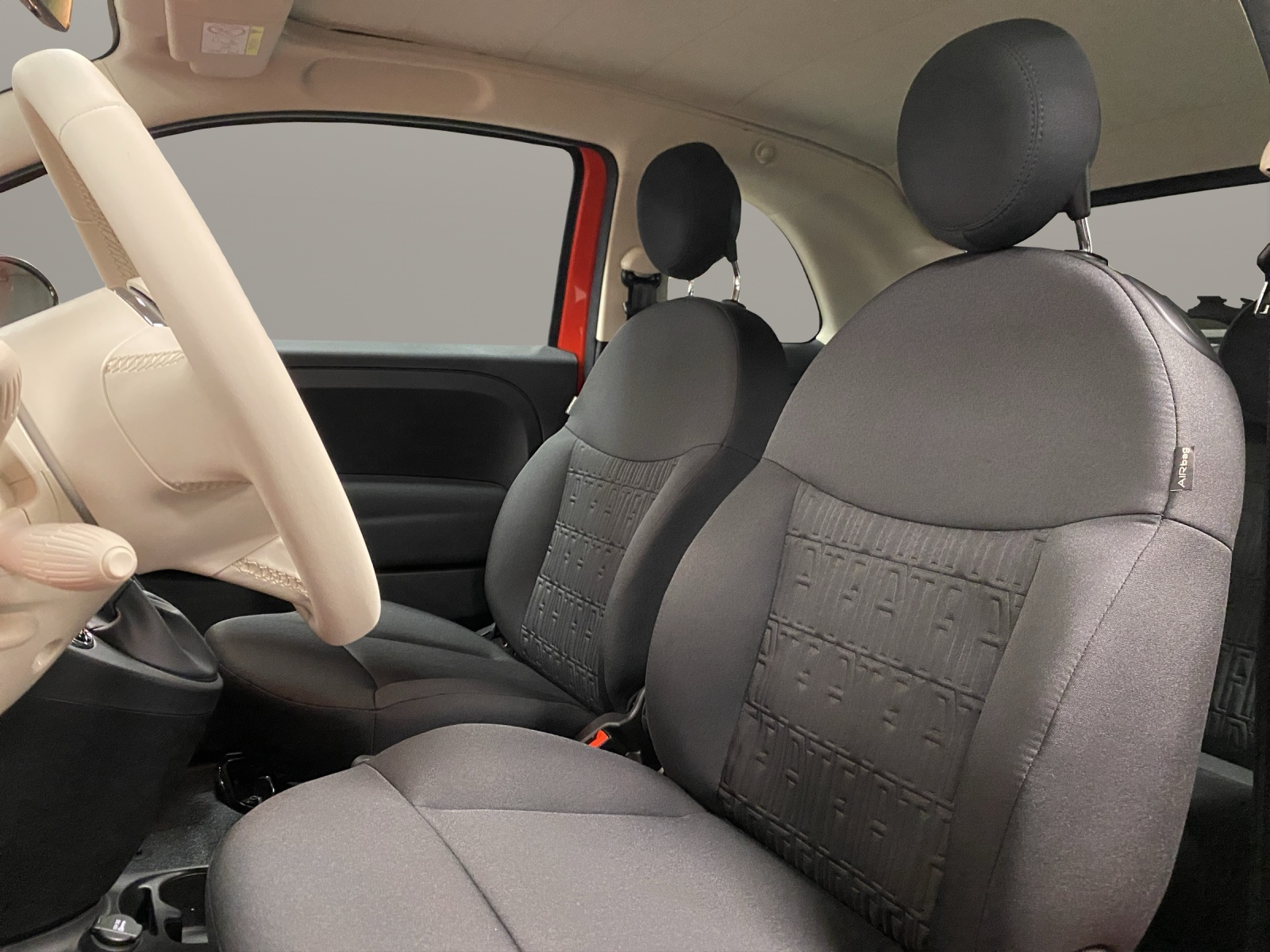 FIAT 500 C 1.0 Hybrid Lounge-image-8