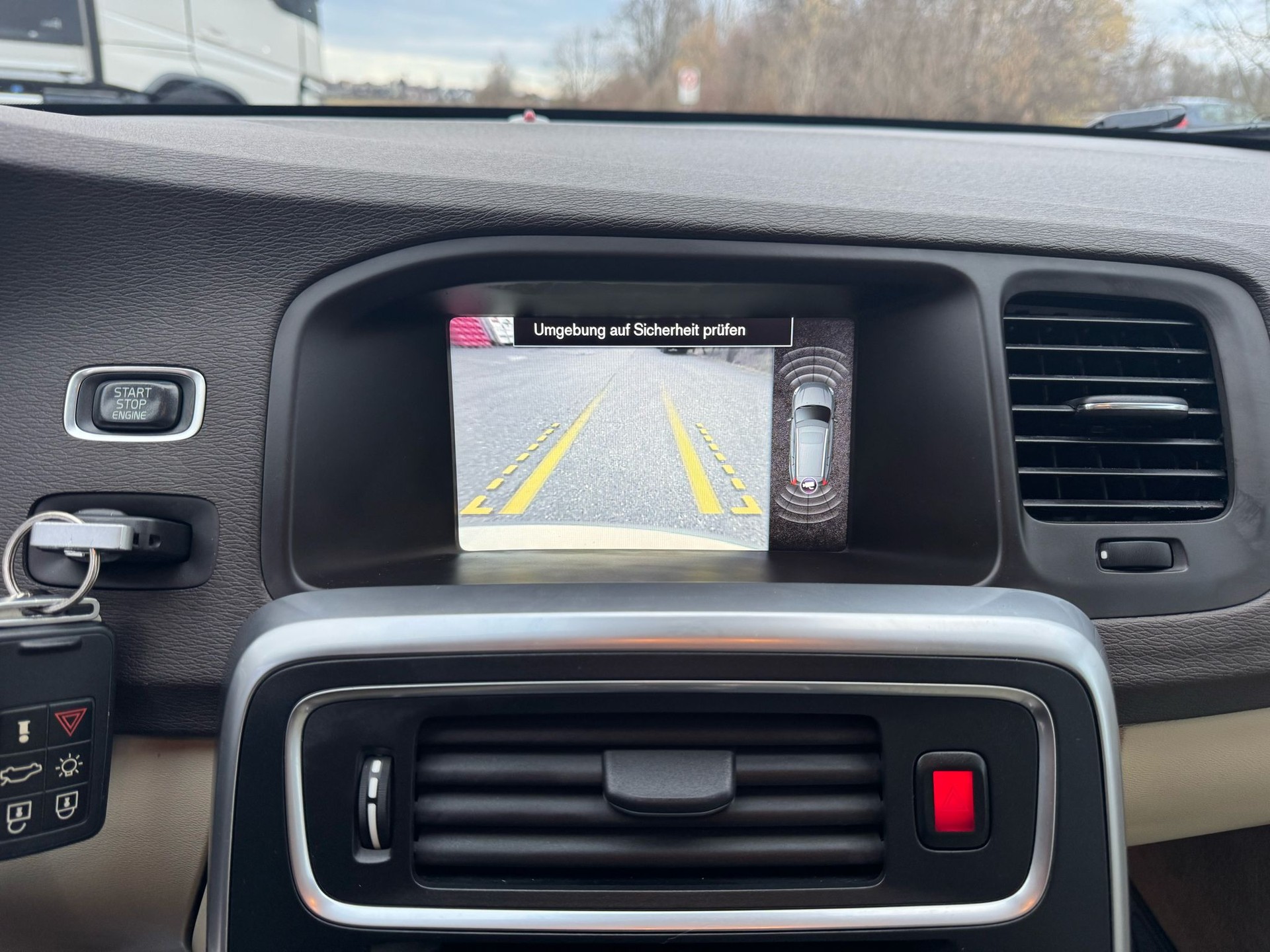 VOLVO V60 T5 Summum Powershift-image-13