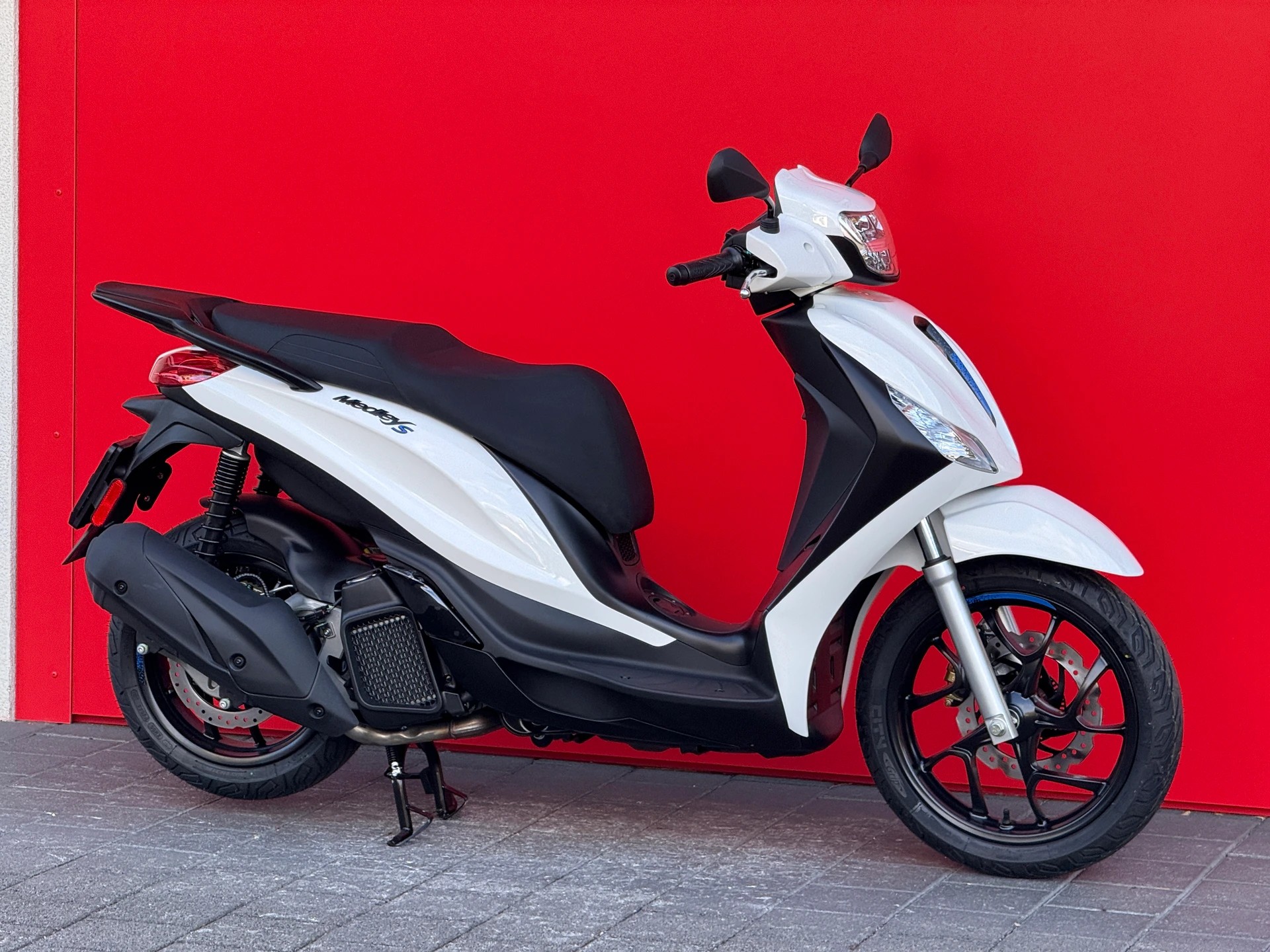 PIAGGIO Medley 200 Sport ABS E5+-image-11