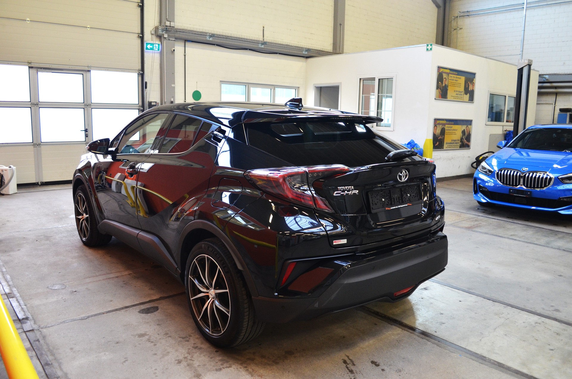 TOYOTA C-HR 1.2 Turbo Premium 4WD Multidrive S-image-6