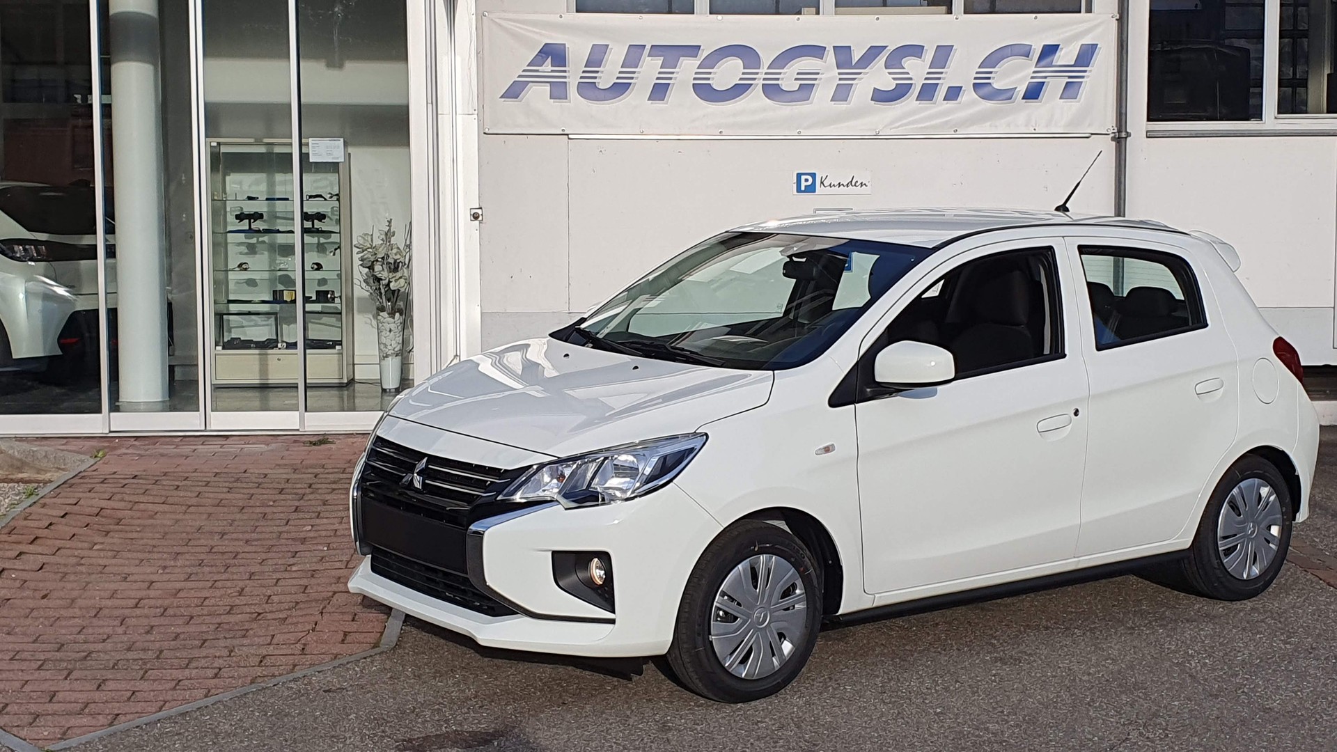 MITSUBISHI Helvetia Star Automat mit Rückfahrkamera