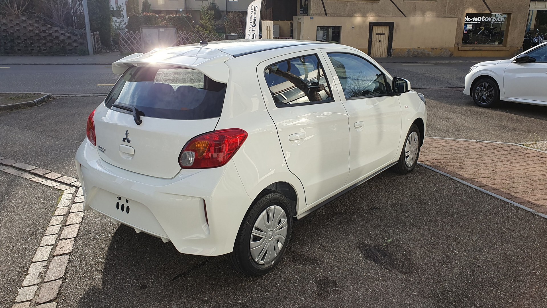 MITSUBISHI Helvetia Star Automat mit Rückfahrkamera-image-2