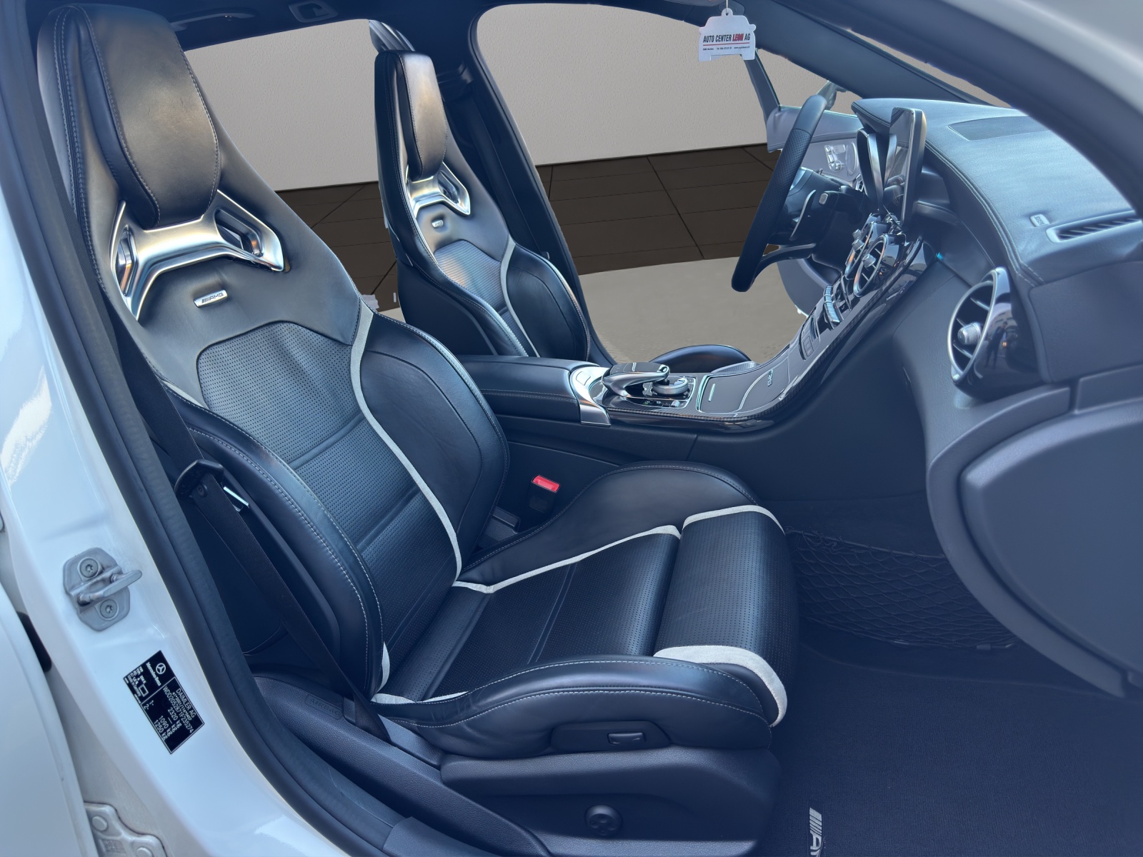 MERCEDES-BENZ C 63 S AMG Speedshift-image-15