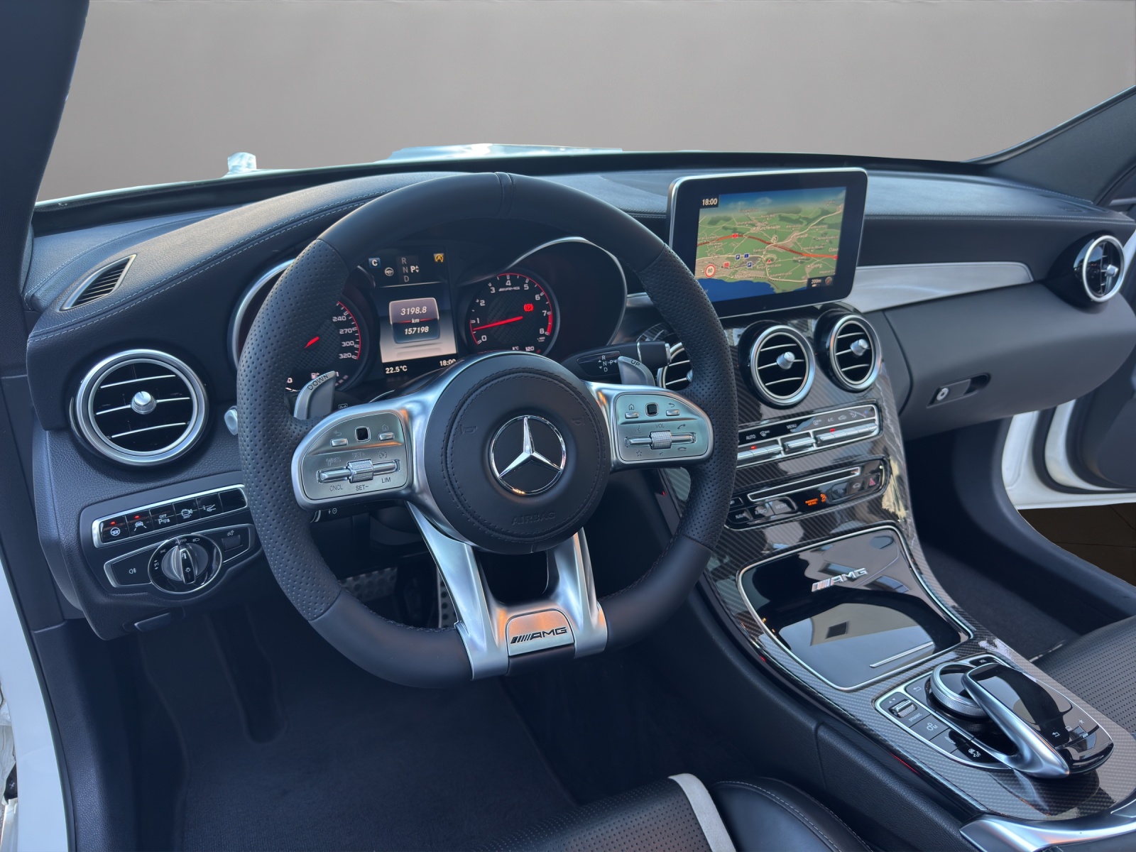 MERCEDES-BENZ C 63 S AMG Speedshift-image-9