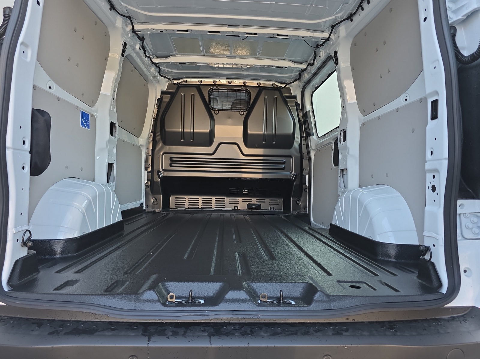 FORD Transit Custom Van 320 L1 2.0 EcoBlue 136 Trend-image-11