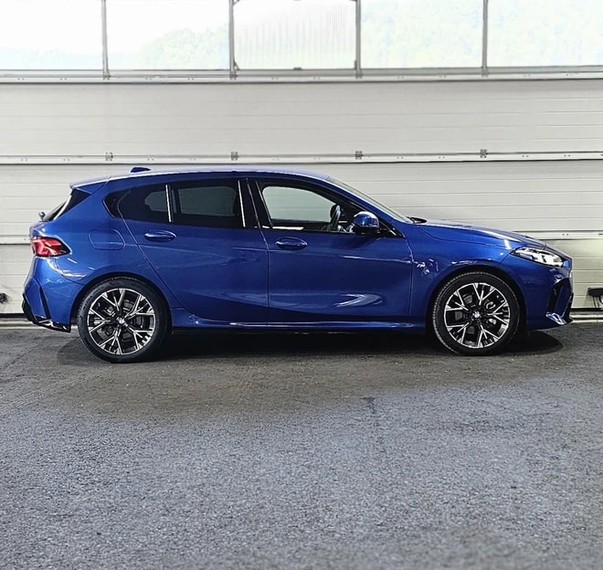 BMW 120 M Sport Steptronic inkl. *** Werksgarantie *** + AHK-image-5