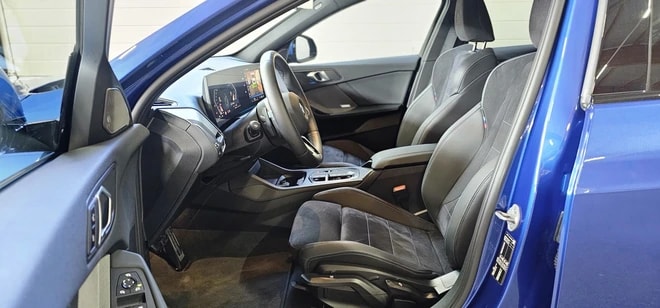 BMW 120 M Sport Steptronic inkl. *** Werksgarantie *** + AHK-image-8