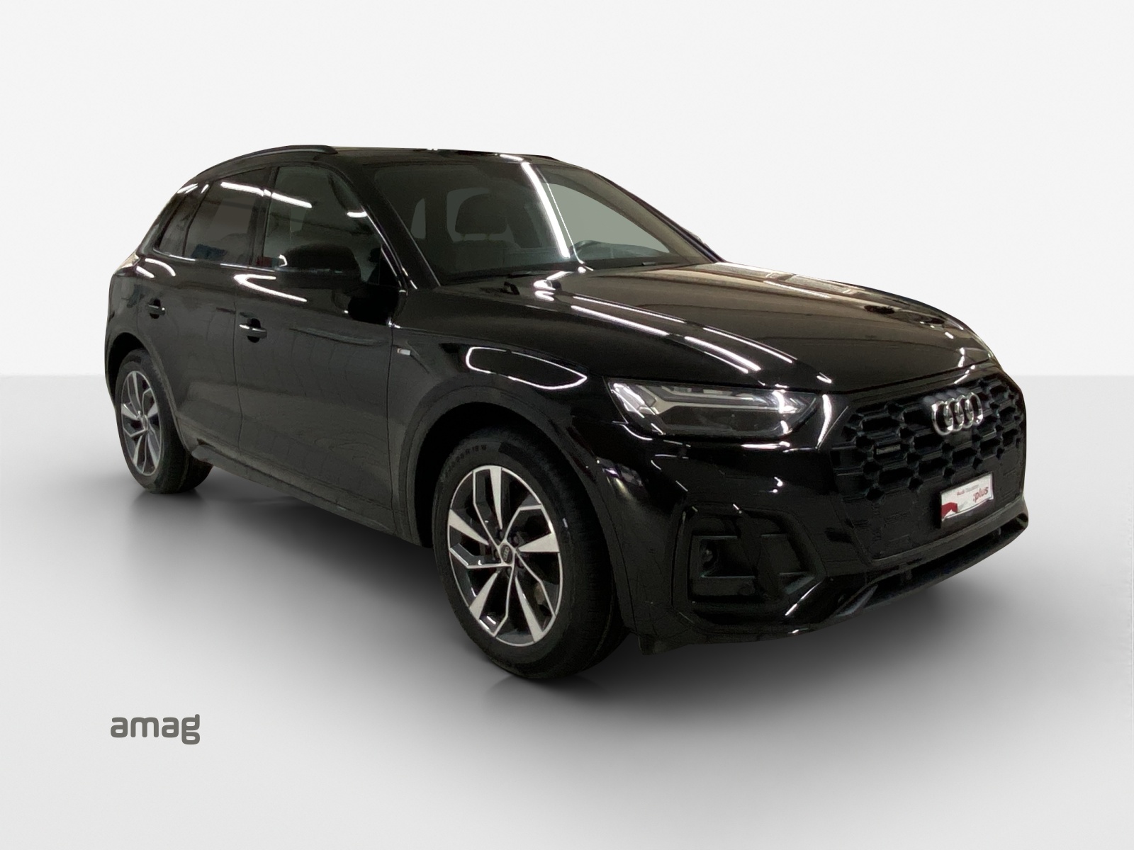 AUDI Q5 45 TFSI Black Edition quattro S-tronic-image-5