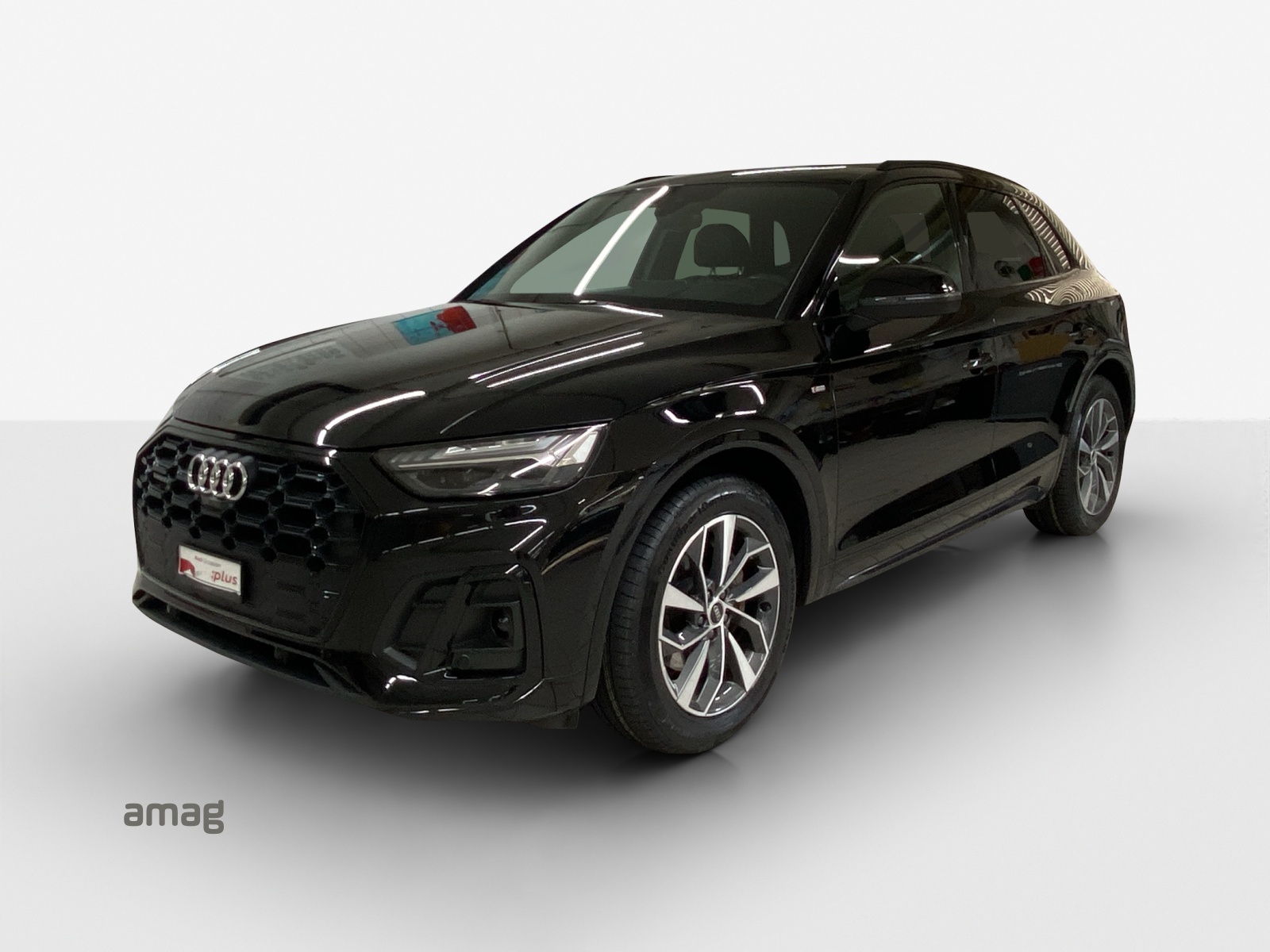 AUDI Q5 45 TFSI Black Edition quattro S-tronic-image-0