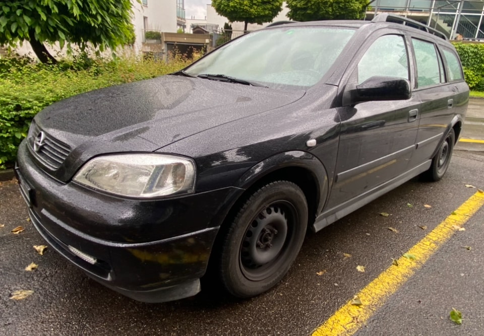 OPEL Astra Caravan 1.6i 16V Favorit-image-2
