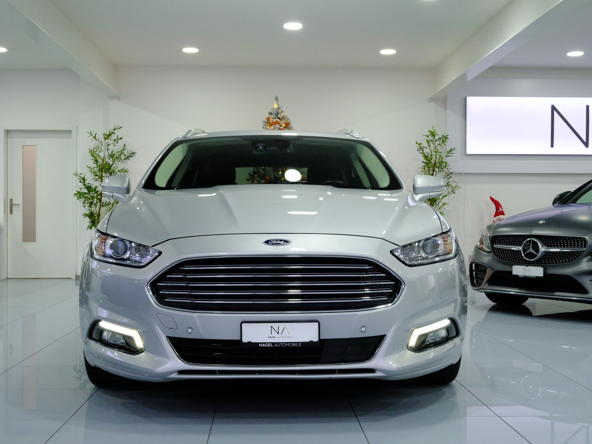 FORD Mondeo 2.0 TDCi Titanium AWD PowerShift-showroom-element-2