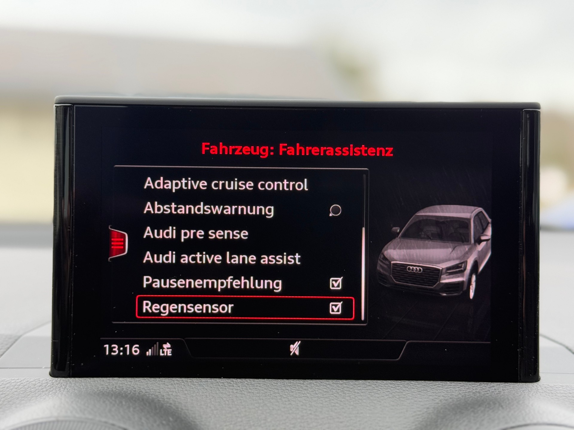 AUDI Q2 1.4 TFSI sport S-tronic-image-19
