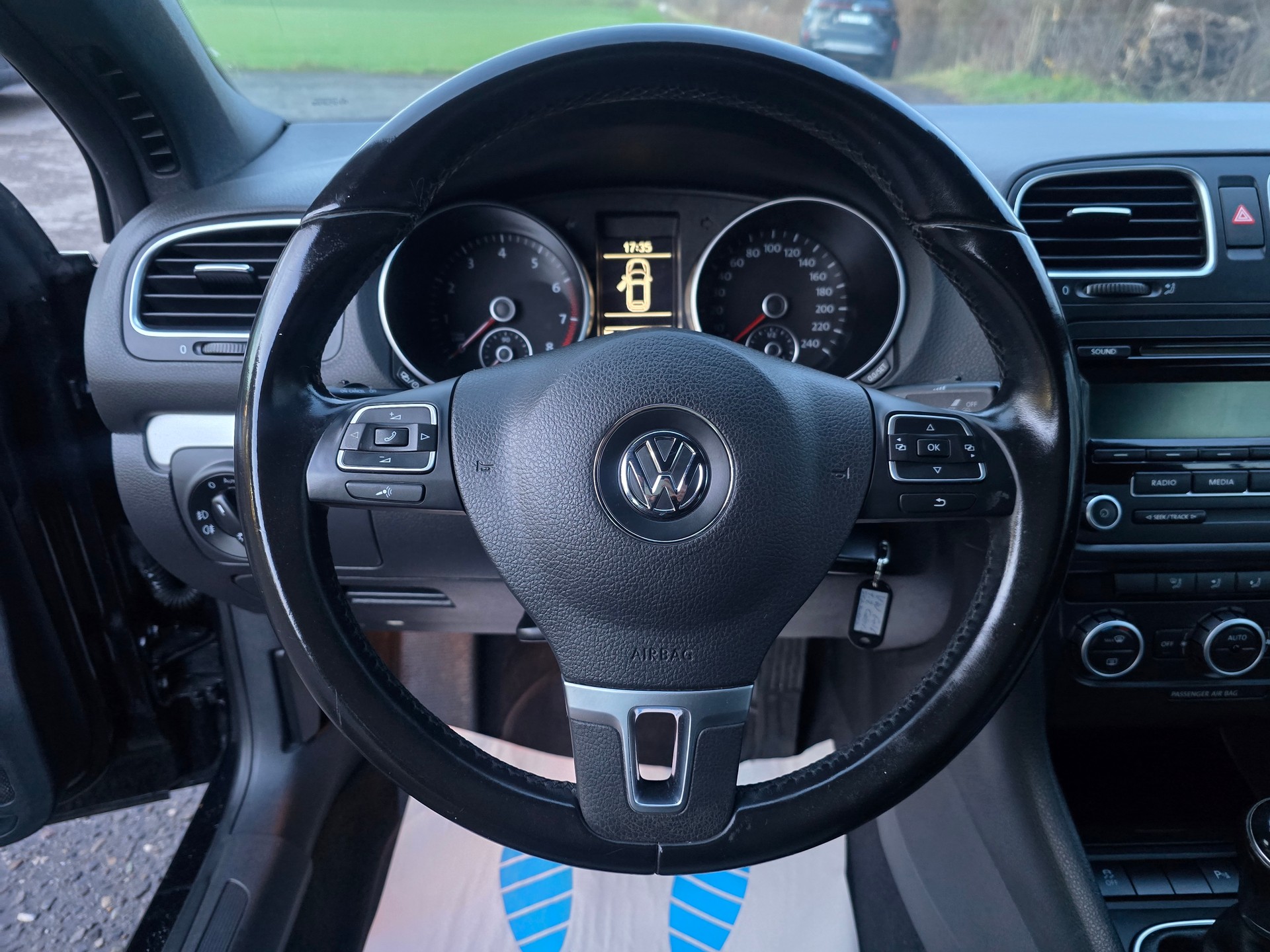 VW Golf Cabrio 1.2 TSI BlueMotion Technology Design-image-20