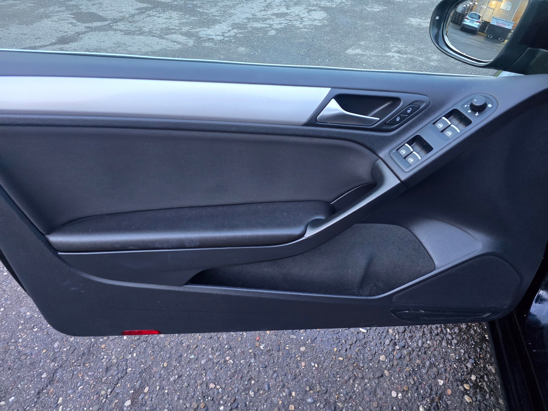 VW Golf Cabrio 1.2 TSI BlueMotion Technology Design-image-18