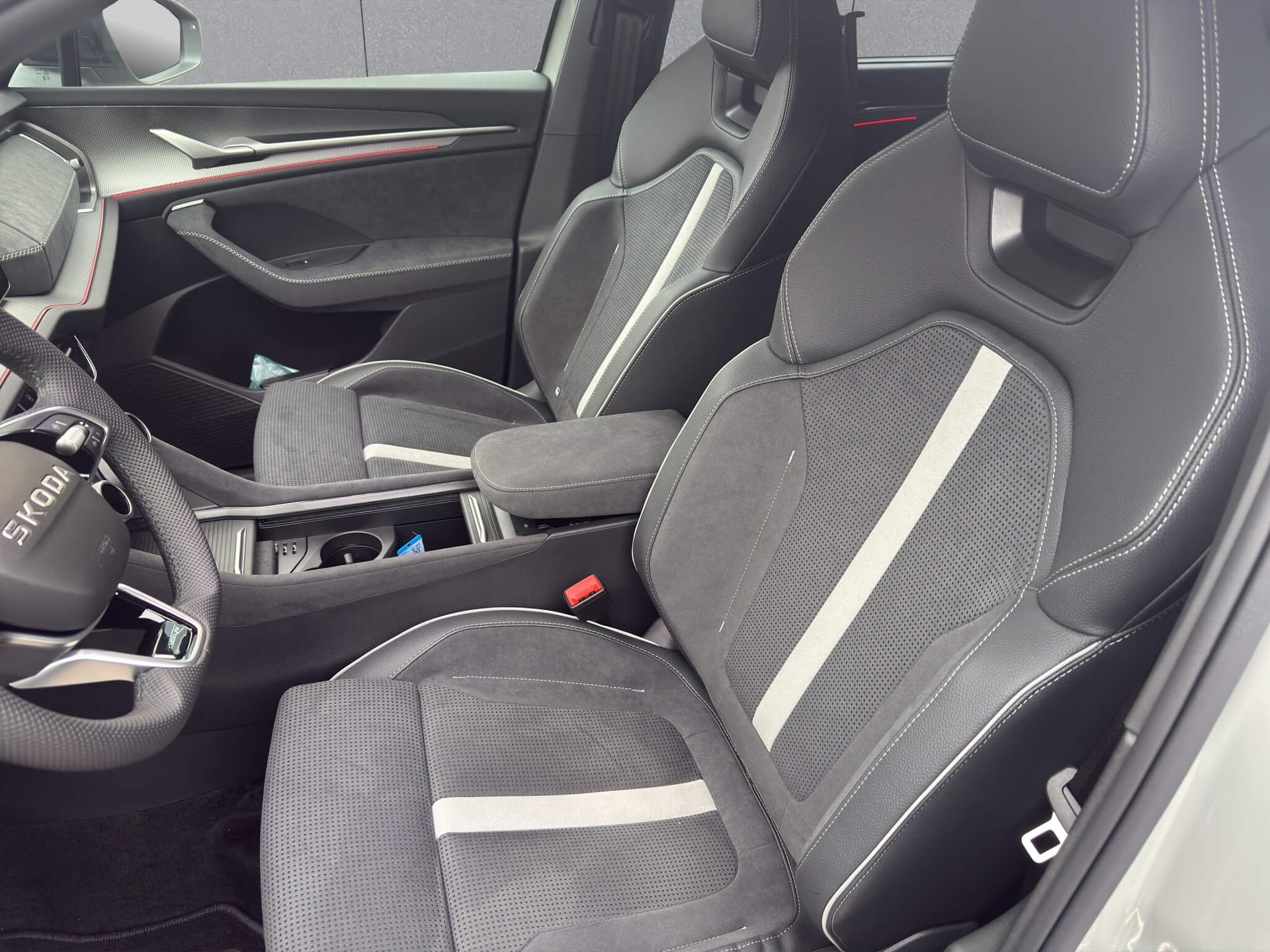 SKODA Kodiaq 2.0 TSI Sportline 4x4-image-5