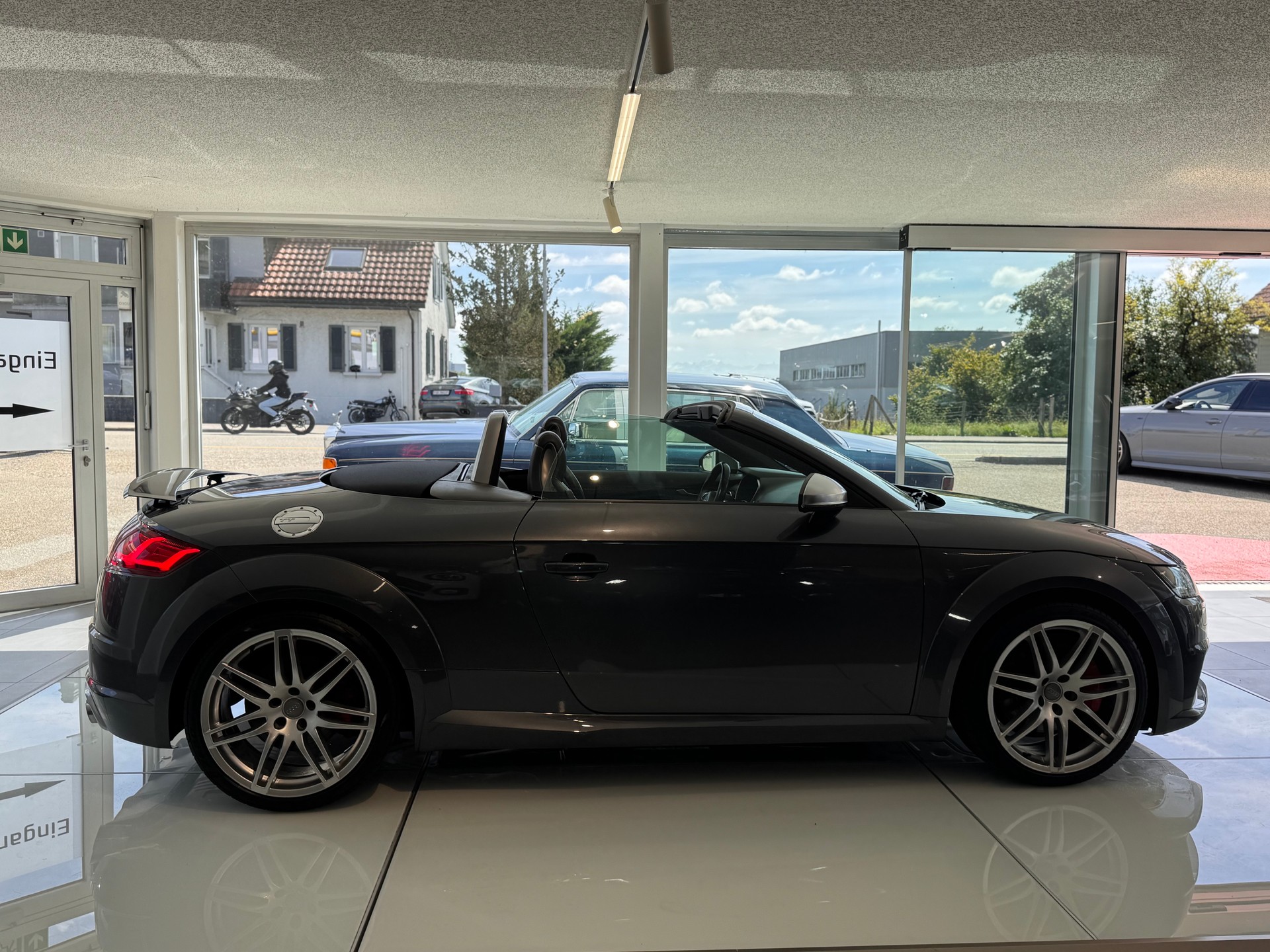 AUDI TTS Roadster 2.0 TFSI quattro S-tronic-image-8