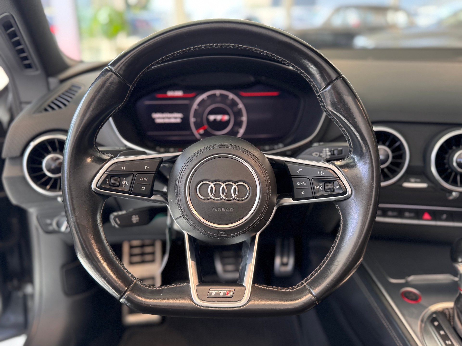 AUDI TTS Roadster 2.0 TFSI quattro S-tronic-image-18
