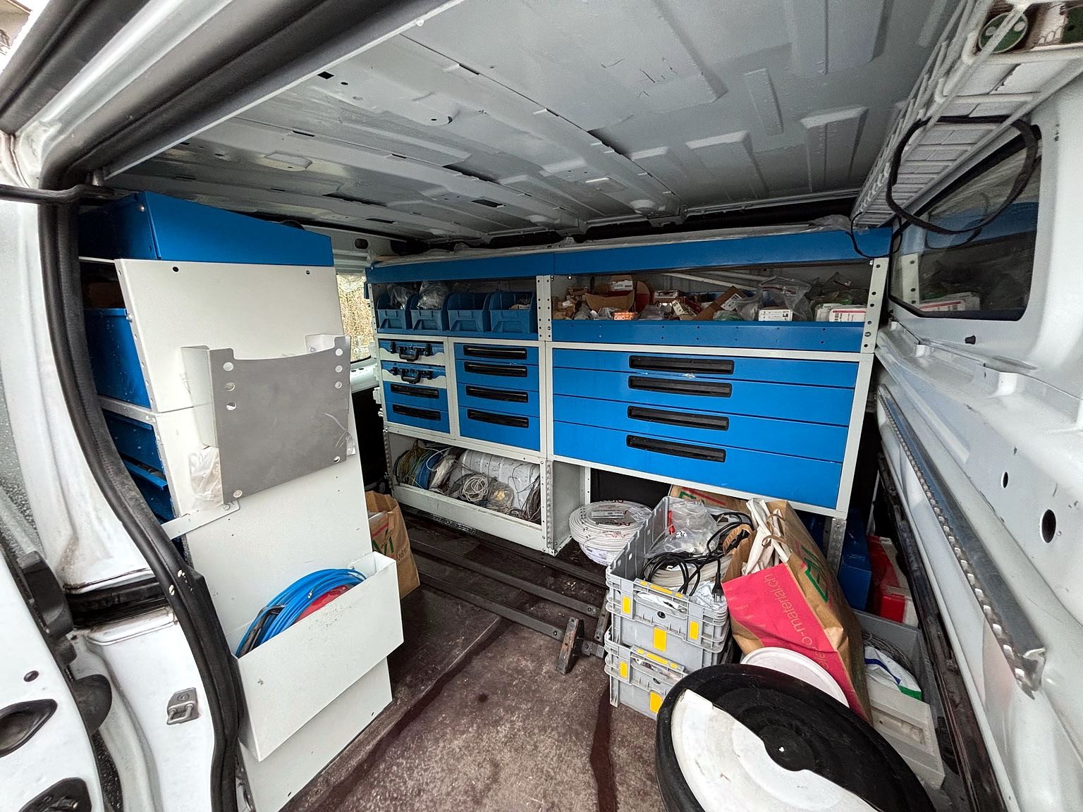 RENAULT Trafic dCi120 2.9 Business L1H1 mit Einrichtigung für Elektriker-image-7