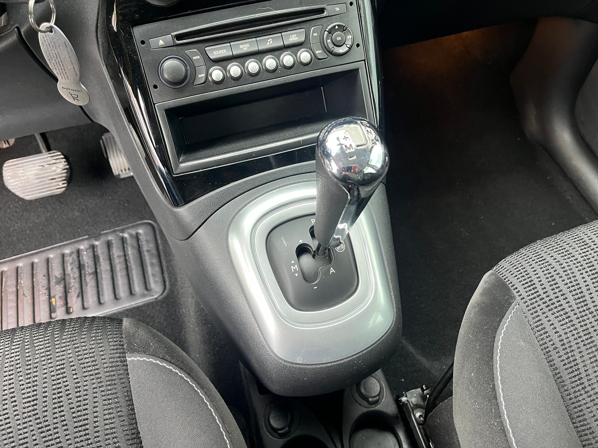 CITROEN C3 Picasso 1.6i 16V Exclusive EGS6-image-13