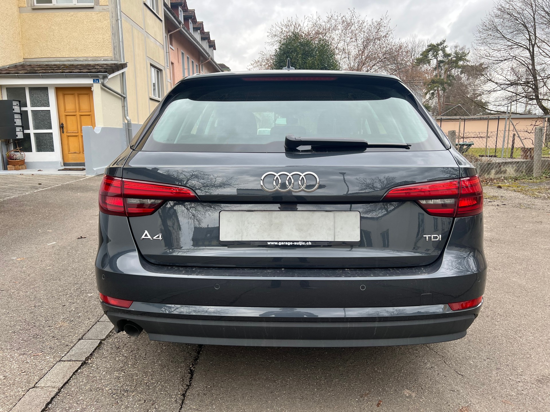AUDI A4 Avant 2.0 TDI S-tronic-image-6