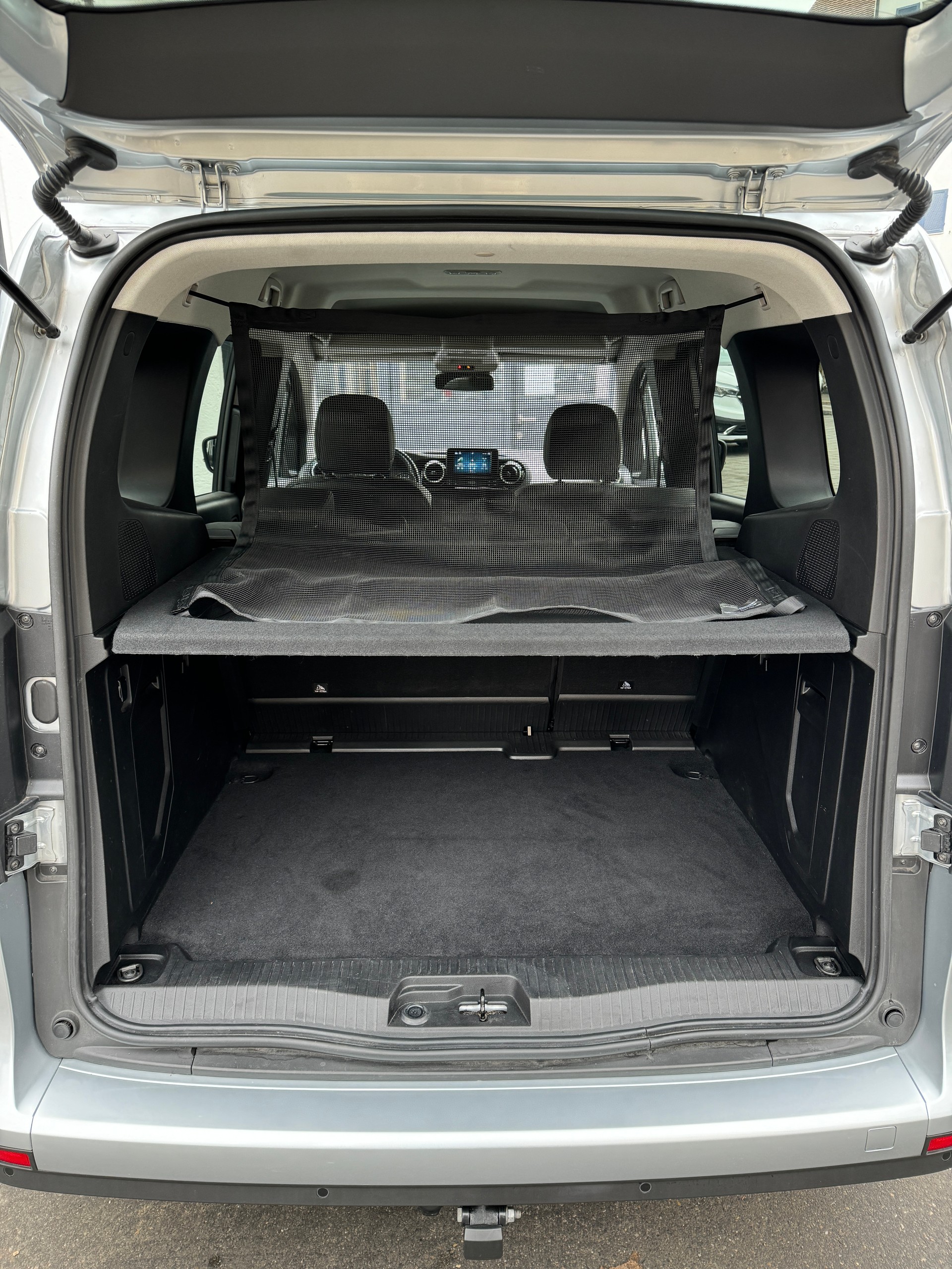 MERCEDES-BENZ T-Klasse 180d-image-8