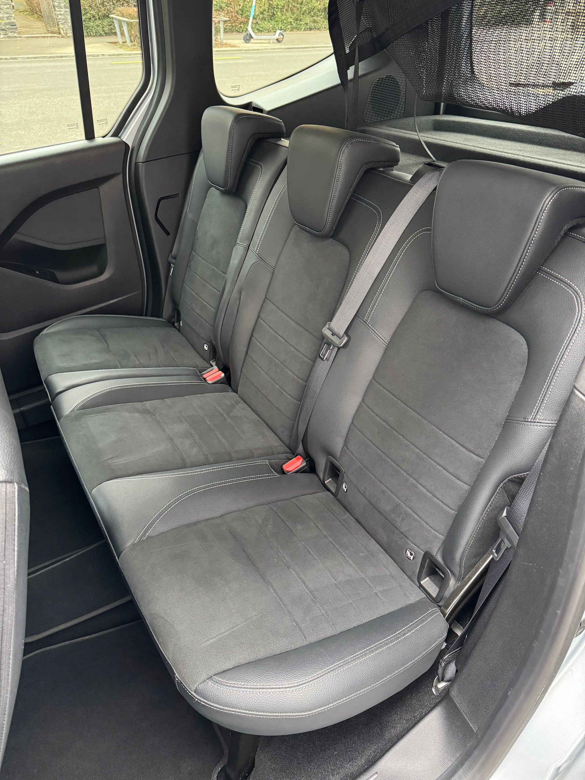 MERCEDES-BENZ T-Klasse 180d-image-14