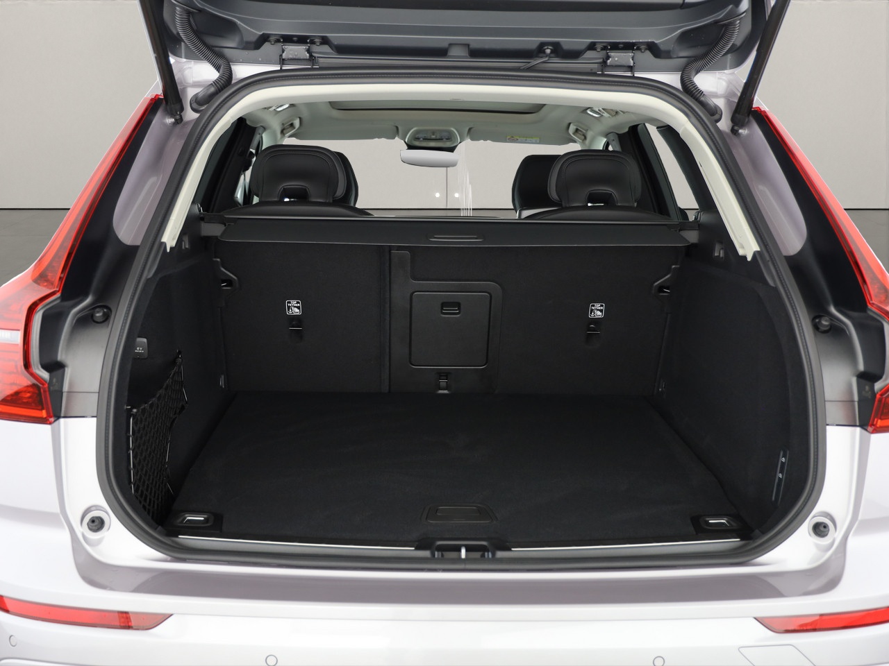 VOLVO XC60 2.0 T6 TE Ultra Dark eAWD-image-5