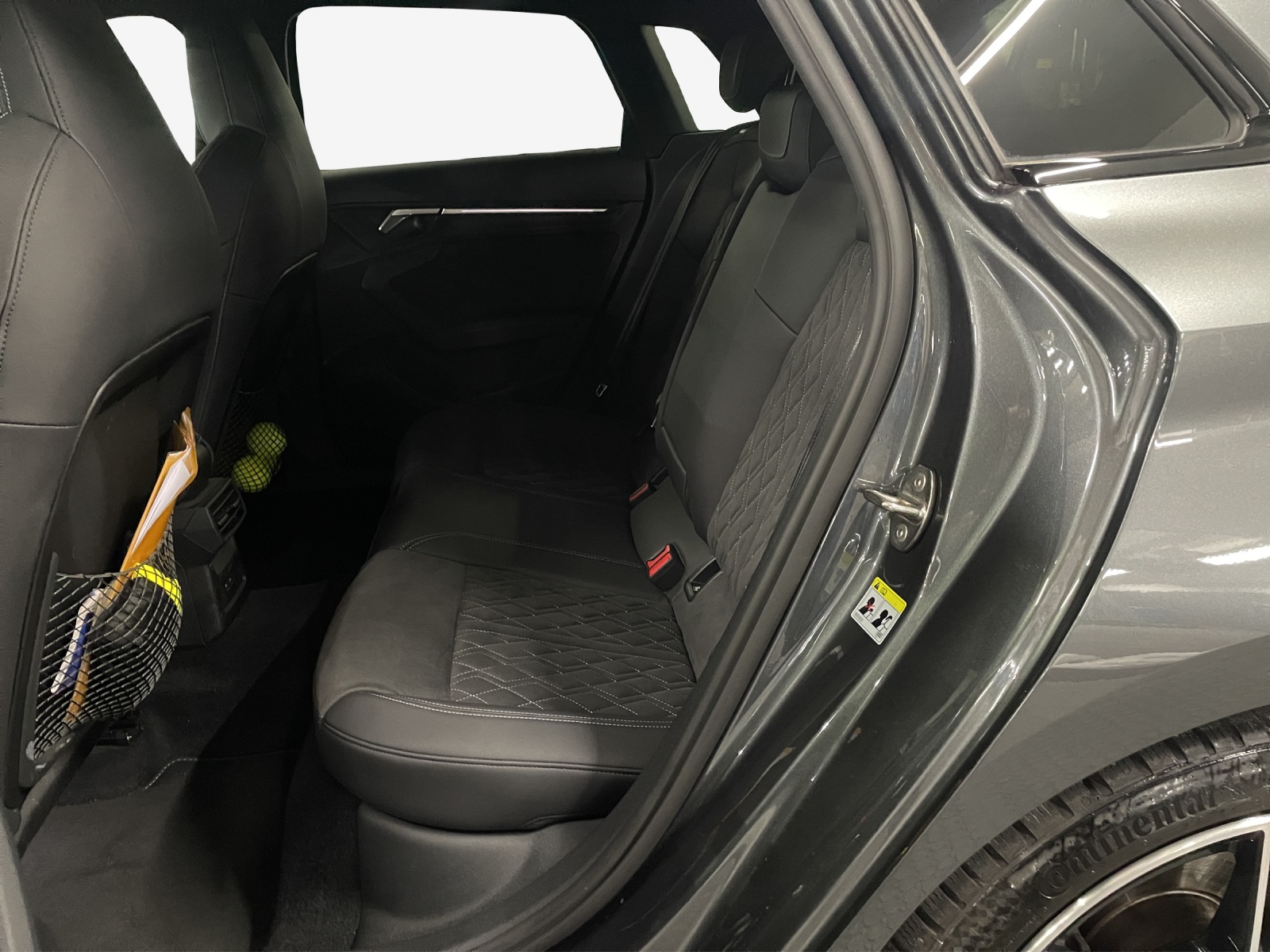 AUDI A3 Sportback 40 TFSI S line quattro S-tronic-image-10