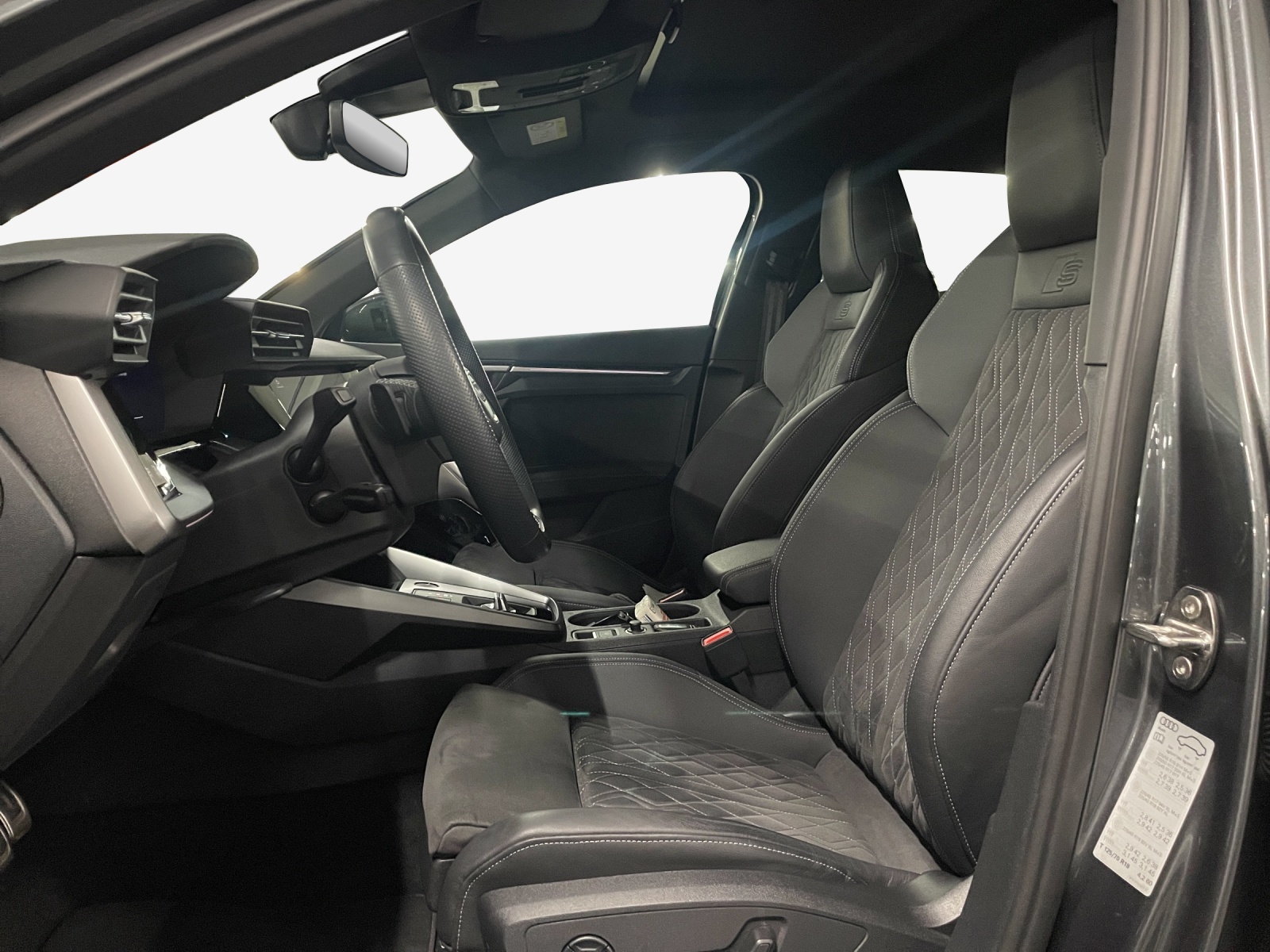 AUDI A3 Sportback 40 TFSI S line quattro S-tronic-image-7