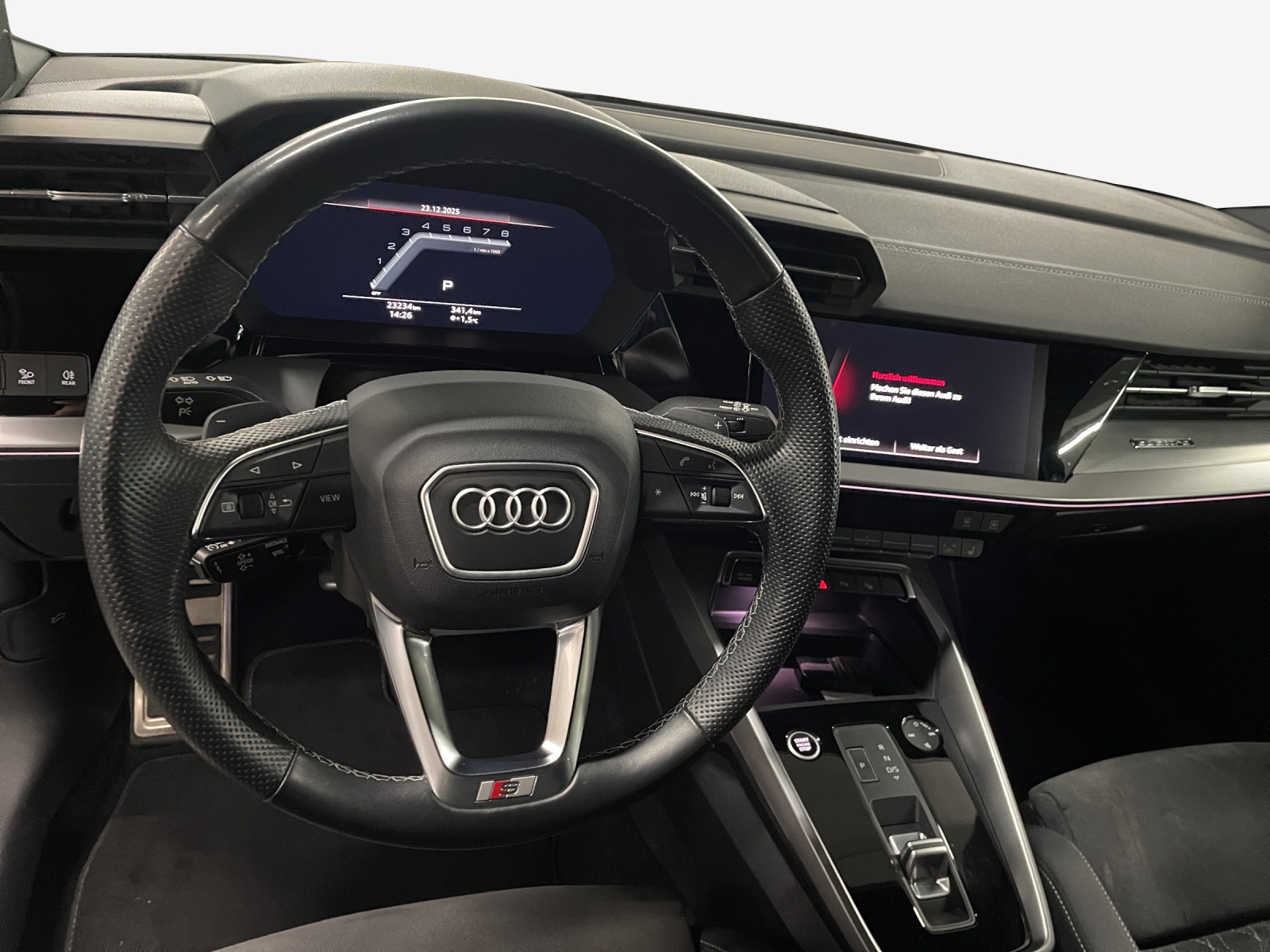AUDI A3 Sportback 40 TFSI S line quattro S-tronic-image-9
