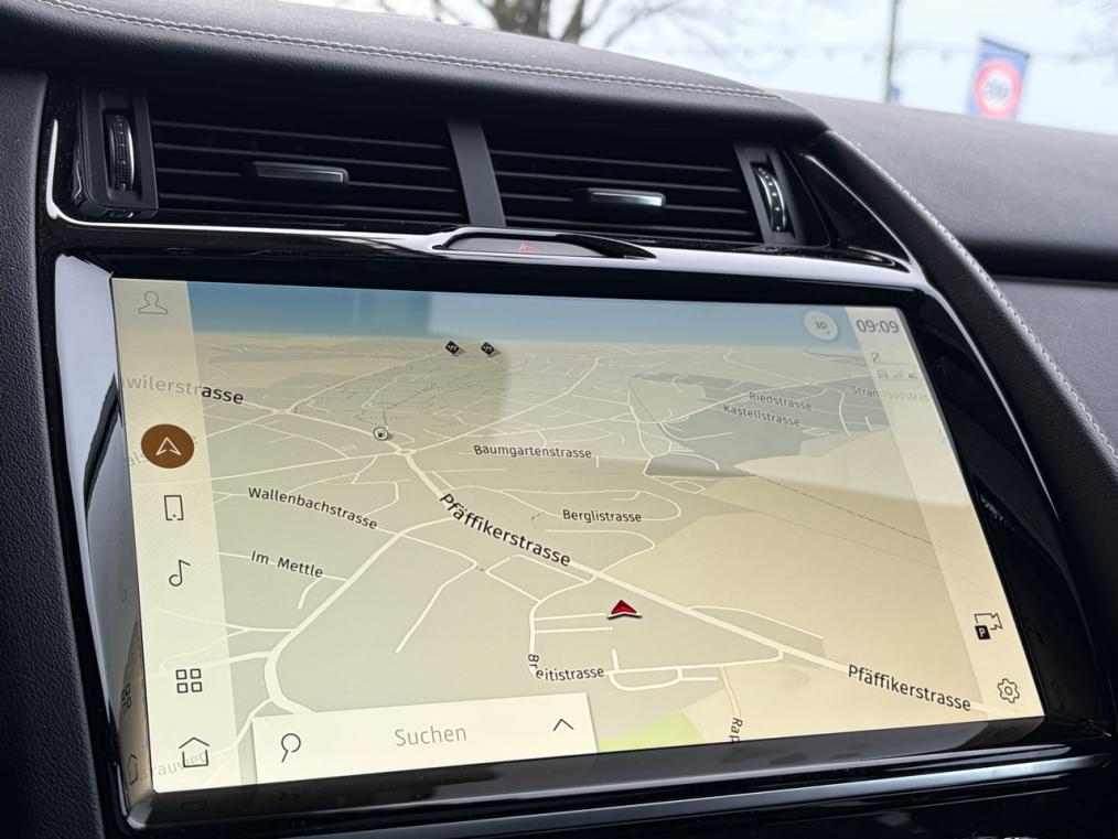 JAGUAR E-Pace 1.5 P300e R-Dynamic AWD SE-image-9