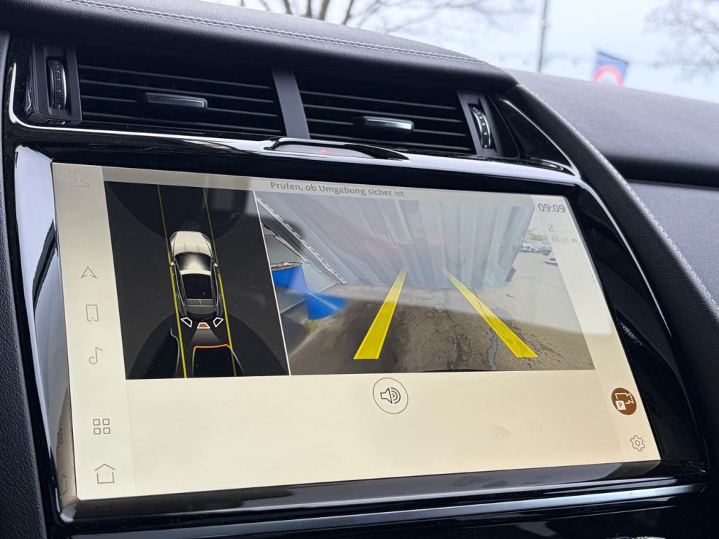 JAGUAR E-Pace 1.5 P300e R-Dynamic AWD SE-image-10