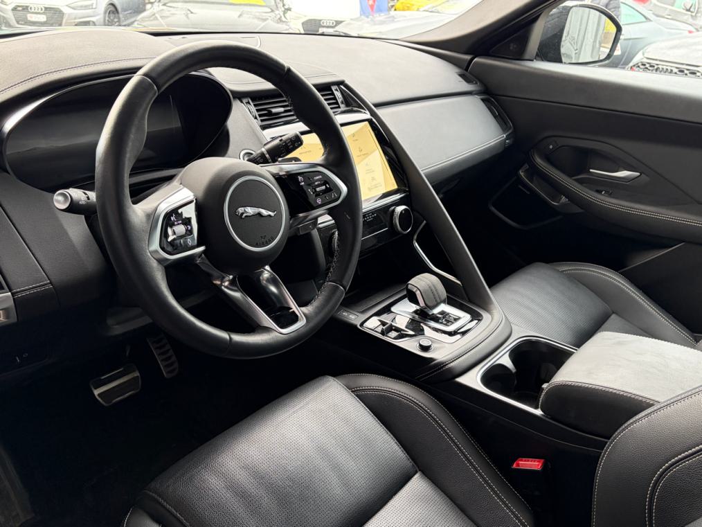JAGUAR E-Pace 1.5 P300e R-Dynamic AWD SE-image-4