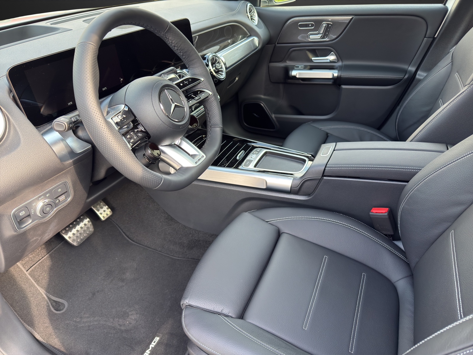 MERCEDES-BENZ GLB AMG 35 4Matic 8G-Tronic-image-11