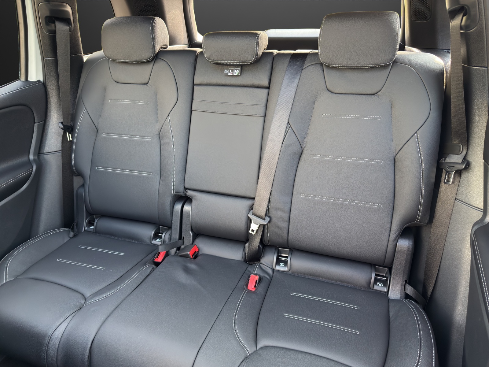MERCEDES-BENZ GLB AMG 35 4Matic 8G-Tronic-image-14