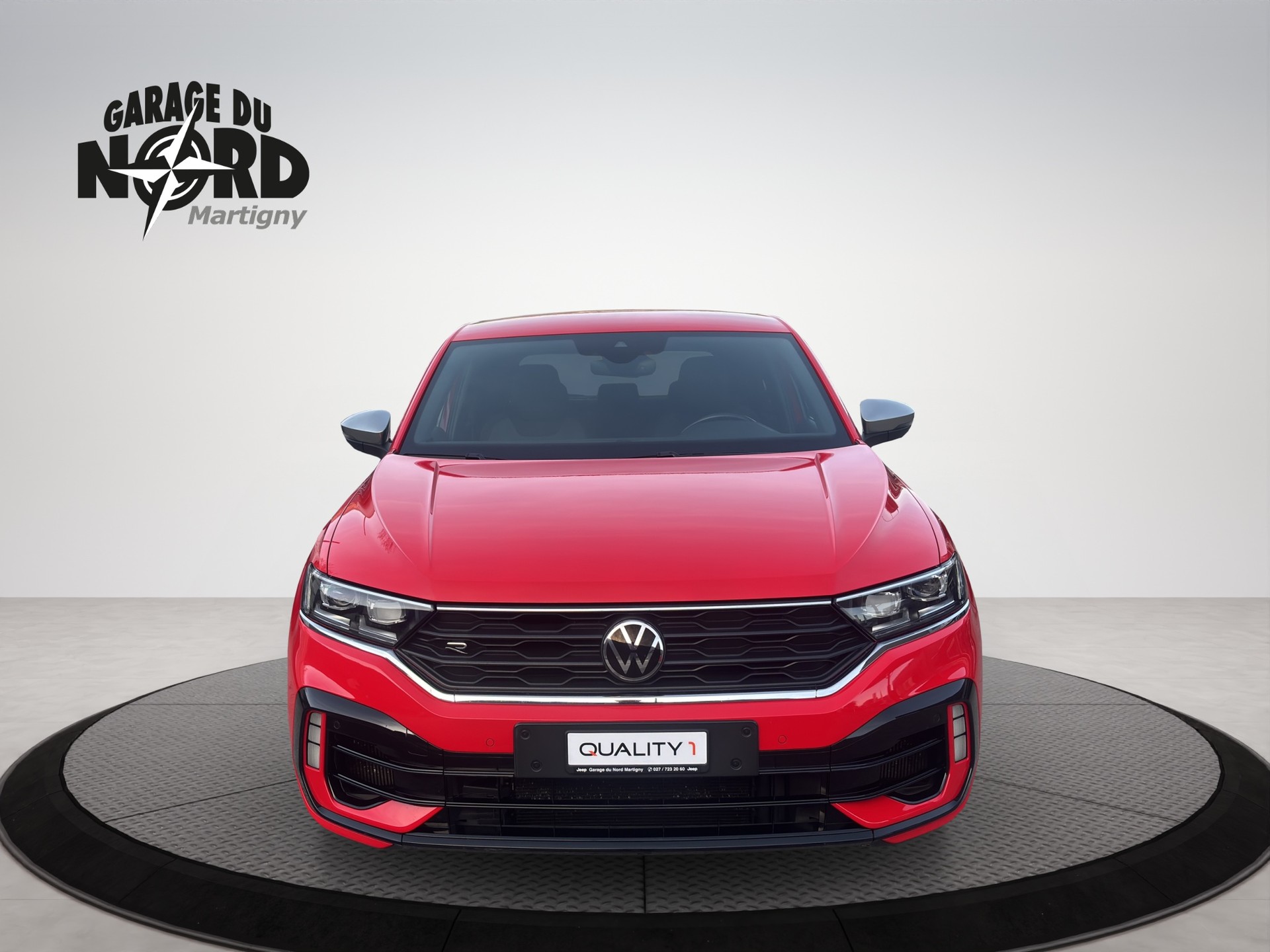 VW T-Roc 2.0 TSI R DSG 4Motion-image-1